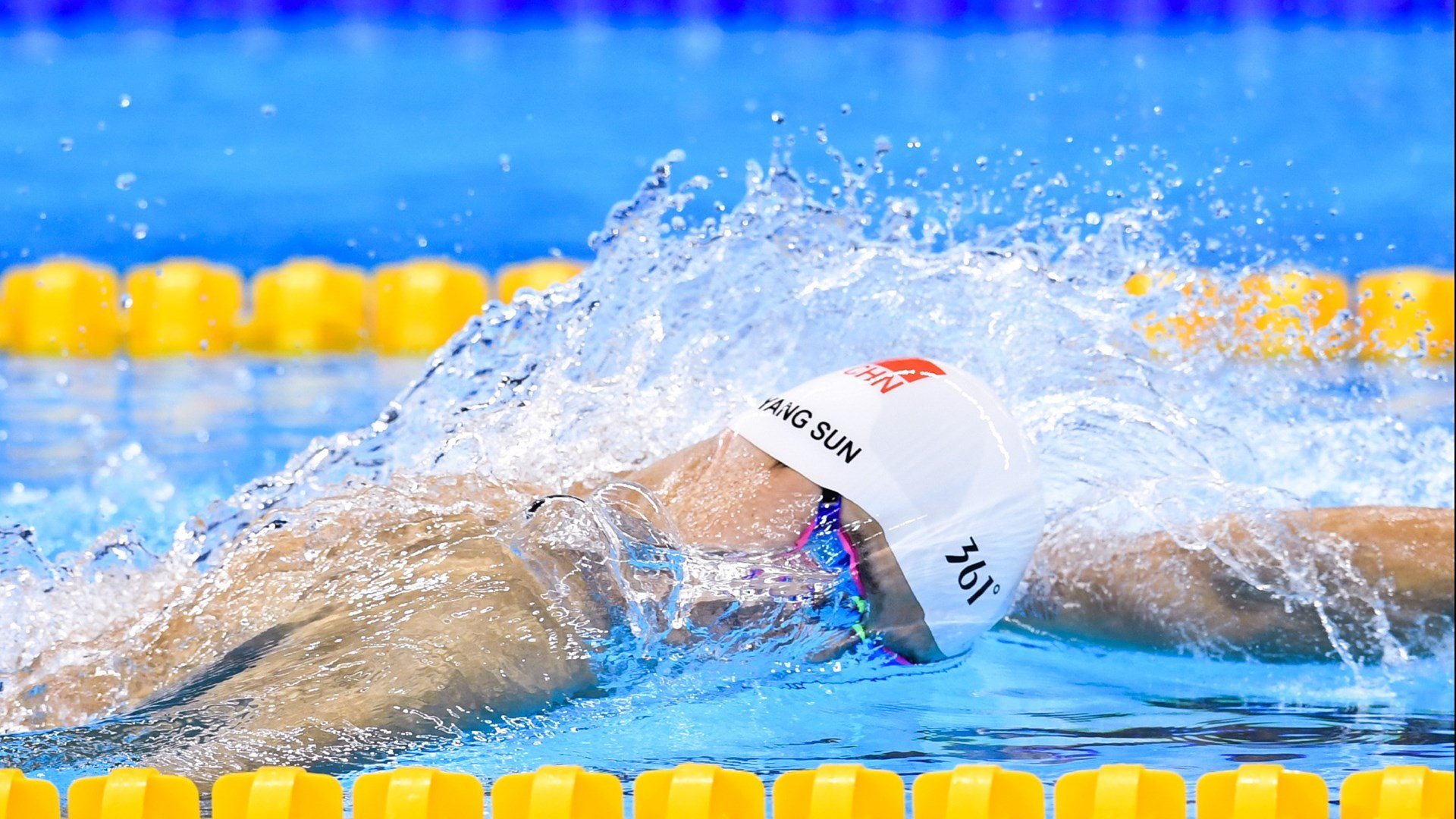 青年队是否应每赛季强制对抗主力阵容模拟实战，青年队算职业球员吗