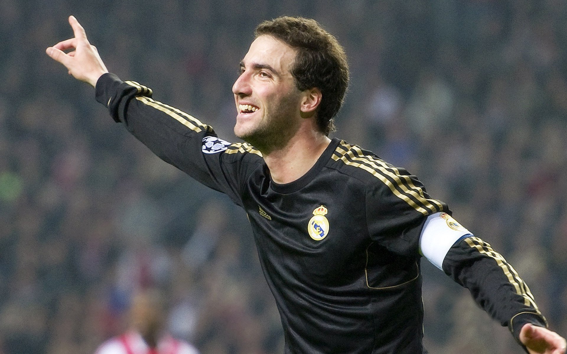 主场优势：主场气势与胜率分析，主场有优势吗