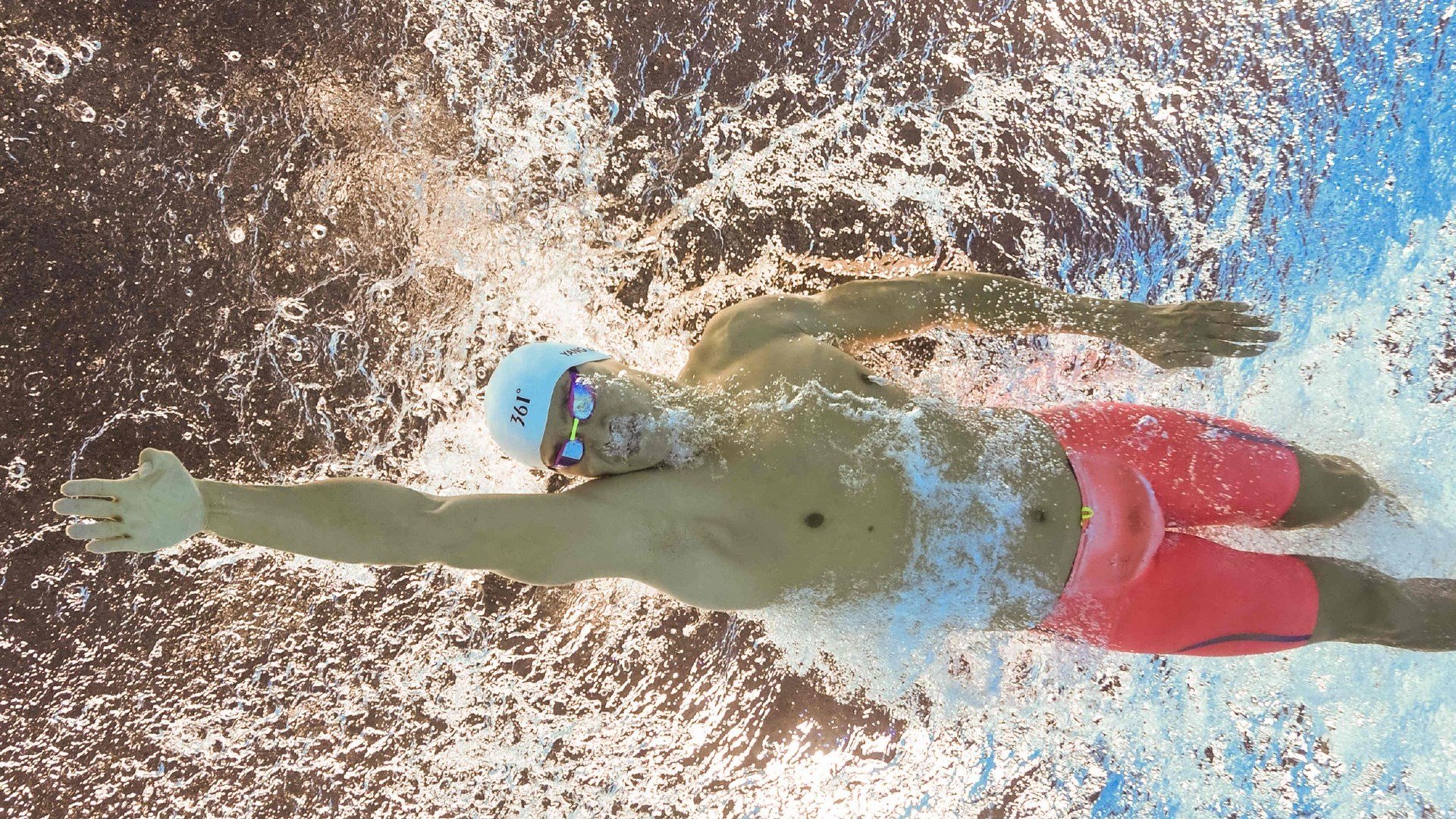 爱游戏体育（AYX）官方APP下载-线路徒步穿越赛，挑战心灵与身体的极限，十大经典徒步穿越路线